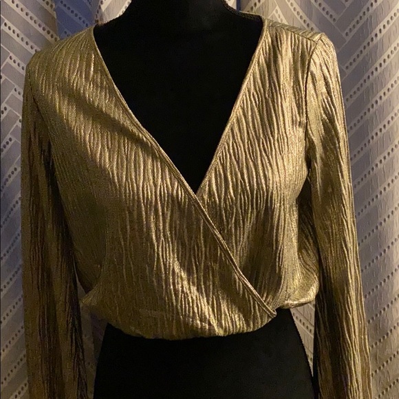 Gold blouse - Picture 2 of 5